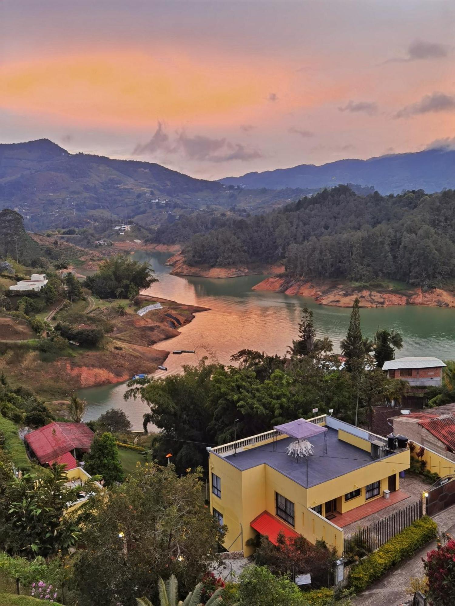 Hermosa Casa De Campo En Guatape Ngoại thất bức ảnh